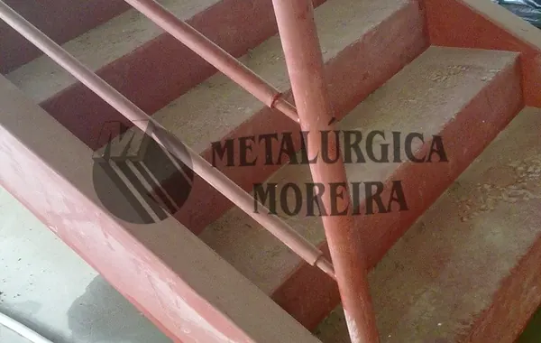 Escadas e Passarelas