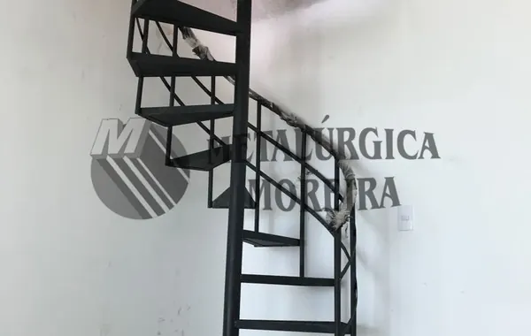 Escadas e Passarelas
