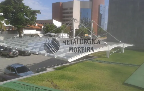 Estruturas metálicas e cobertas