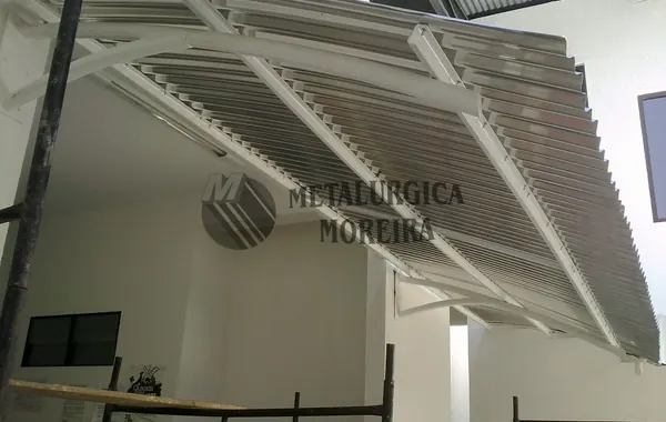 Estruturas metálicas e cobertas