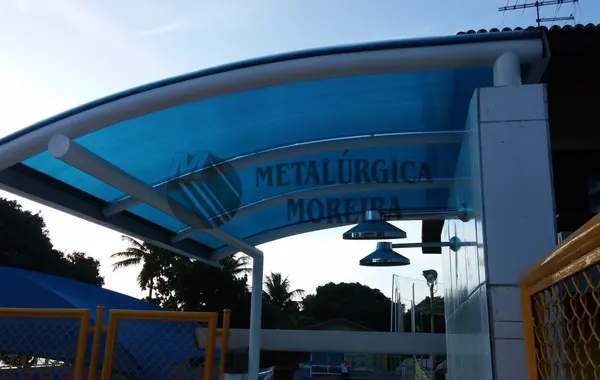 Estruturas metálicas e cobertas