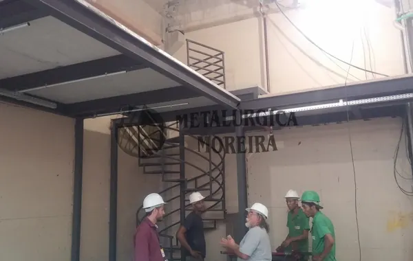 Mezaninos e plataformas