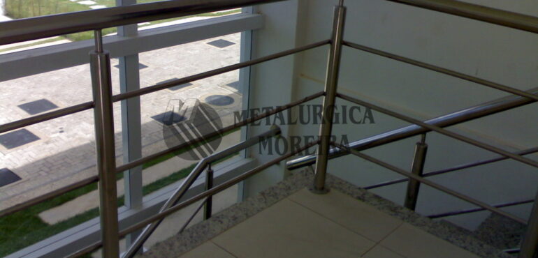 Corrimãos e guarda-corpos