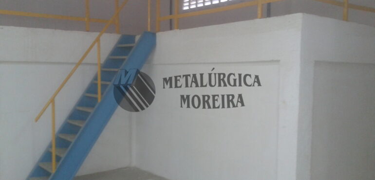 Escadas e passarelas