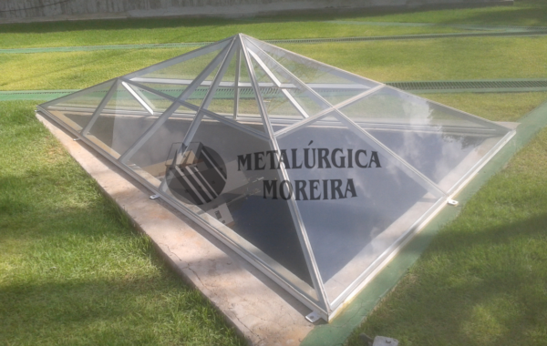 Estruturas metálicas e cobertas
