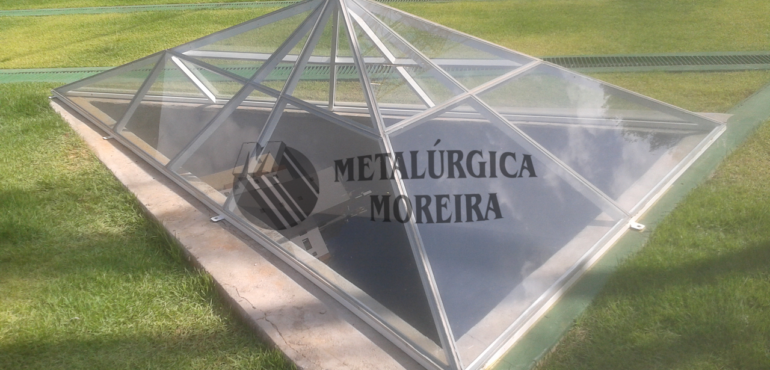 Estruturas metálicas e cobertas