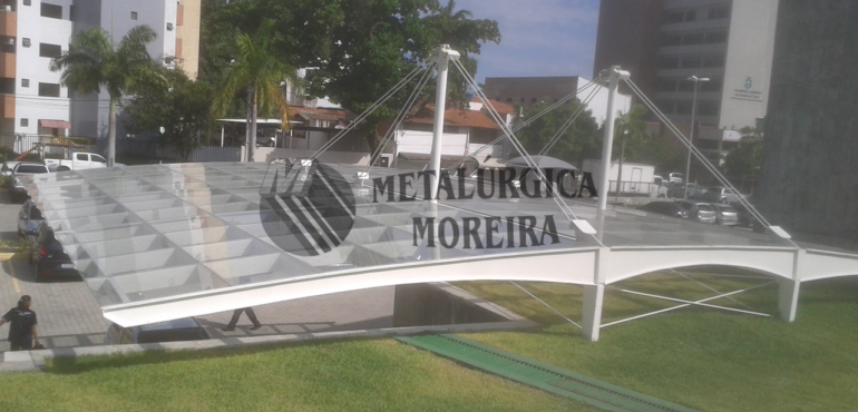 Estruturas metálicas e cobertas