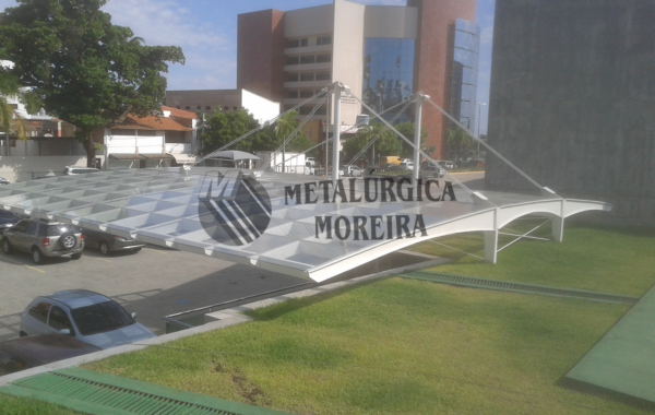 Estruturas metálicas e cobertas