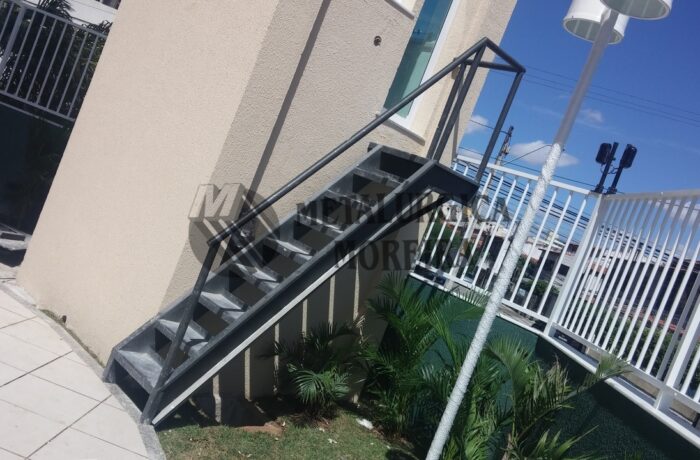 Escadas e passarelas