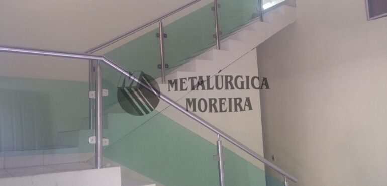 Corrimãos e guarda-corpos