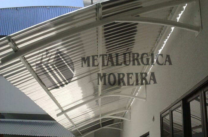 Estruturas metálicas e cobertas