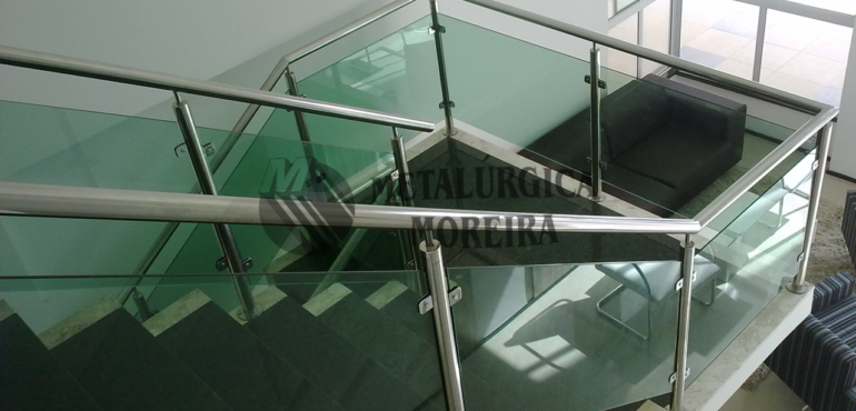 Corrimãos e guarda-corpos