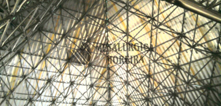 Estruturas metálicas e cobertas