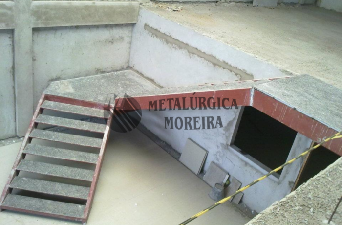 Escadas e passarelas