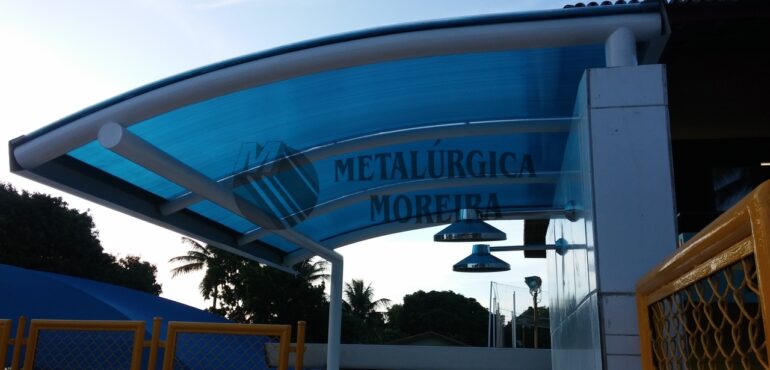 Estruturas metálicas e cobertas