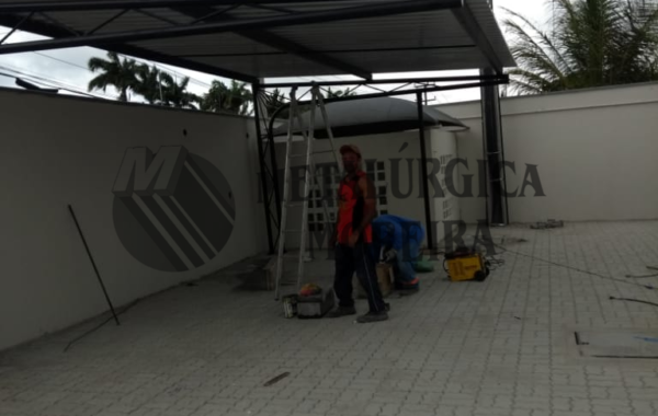 Garagens cobertas