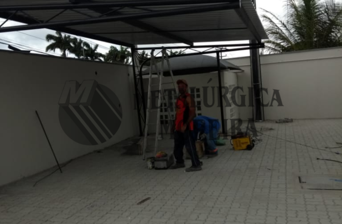 Garagens cobertas