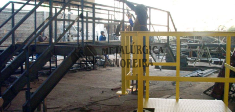 Mezaninos e plataformas