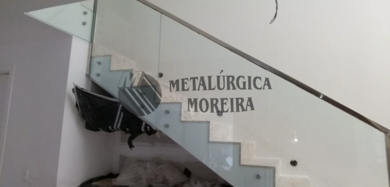 Corrimãos e guarda-corpos