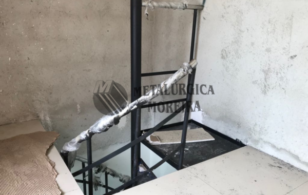 Escadas e passarelas